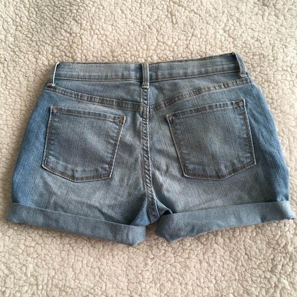 Old Navy Denim Shorts - Picture 2 of 2